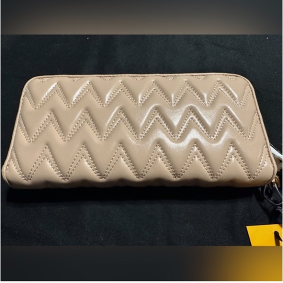 VALENTINO BY MARIO VALENTINO Leonardo Studded Leather Wallet - Picture 7 of 10